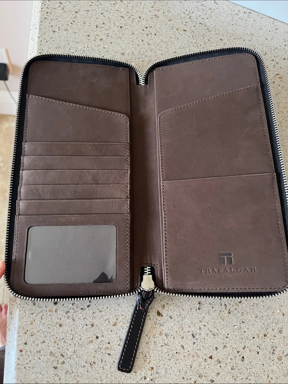 Trafalgar Black Leather Folded Travel Wallet with Contrast Stitching. NWT